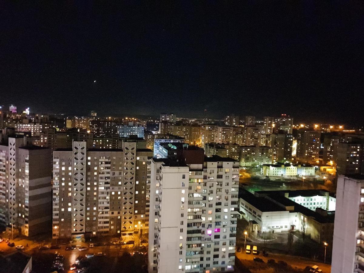 Шикарные Апартаменты 3 Минуты Пешком От М Позняки Kiew Exterior foto